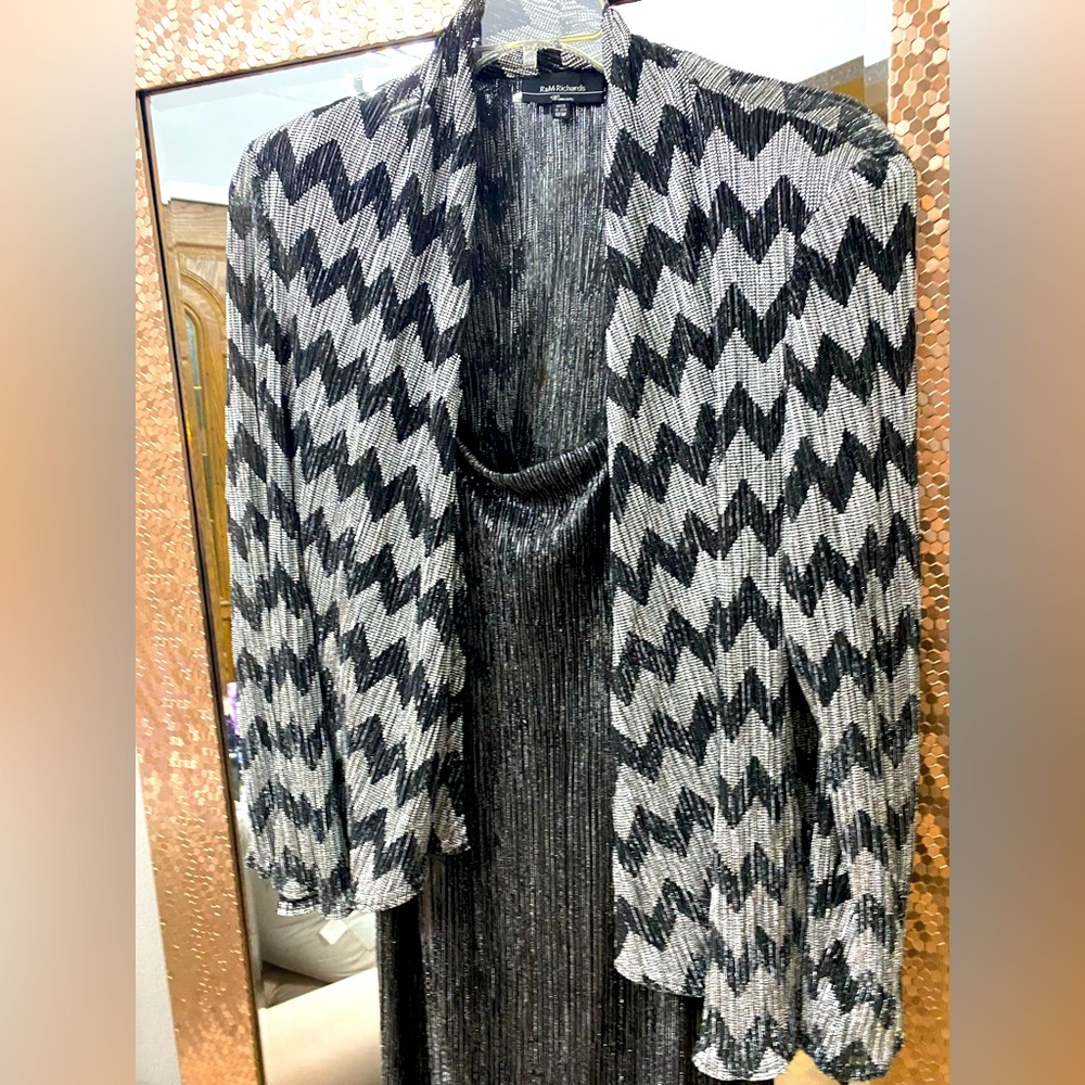 Two pieces occasions long dress , sparkly, silver, soft fabric,
